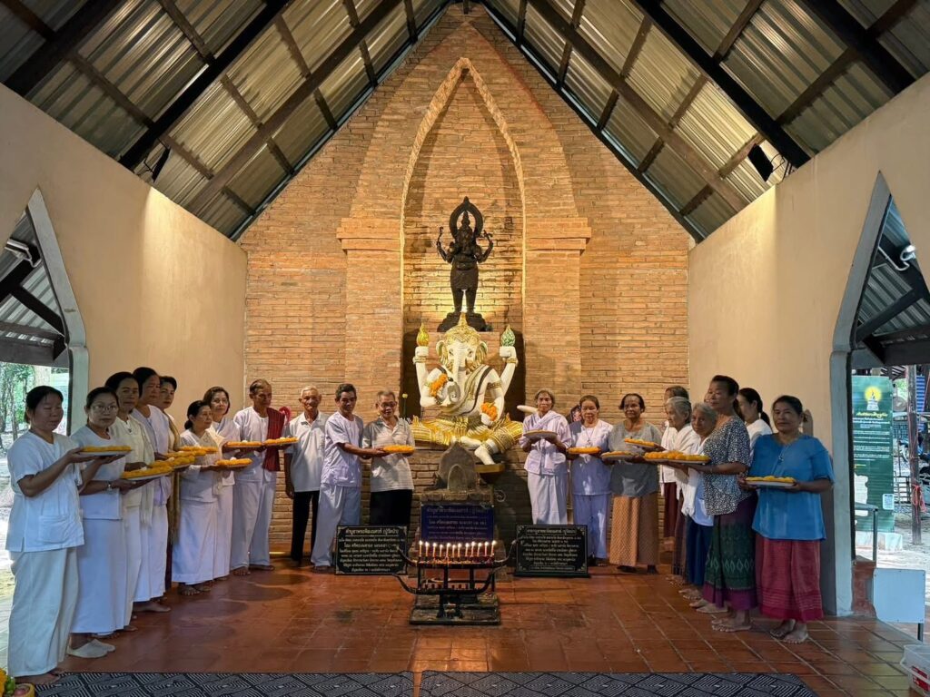 “เทศกาลคเณศจตุรถี” เป็นเทศกาลประจำปีเพื่อสักการะบูชาพระพิฆเนศที่ได้รับความนิยมกันอย่างแพร่หลาย ซึ่งเทศกาลจะมีระยะเวลา 10-11 วันโดยวันเริ่มงานเทศกาลคเณศจตุรถีวันแรกจะตรงกับวันขึ้น 4 ค่ำ และสิ้นสุดในวันอนันตะจตุรทศีจะตรงกับวันขึ้น 14 ค่ำ เดือนภัทรปท . ในปี พ.ศ.2568 วันแรกเริ่มเทศกาลคเณศจตุรถี หรือวันขึ้น 4 ค่ำในเดือนภัทรปท ตามปฏิทินไทย จะตรงกับวันพุธที่ 27 สิงหาคม 2568 และวันสิ้นสุดของงานเทศกาลคเณศจตุรถี จะเกิดขึ้นในวันอนันตะจตุรทศี หรือวันขึ้น 14 ค่ำ เดือนภัทรปท ซึ่งตรงกับวันเสาร์ที่ 6 กันยายน 2568
